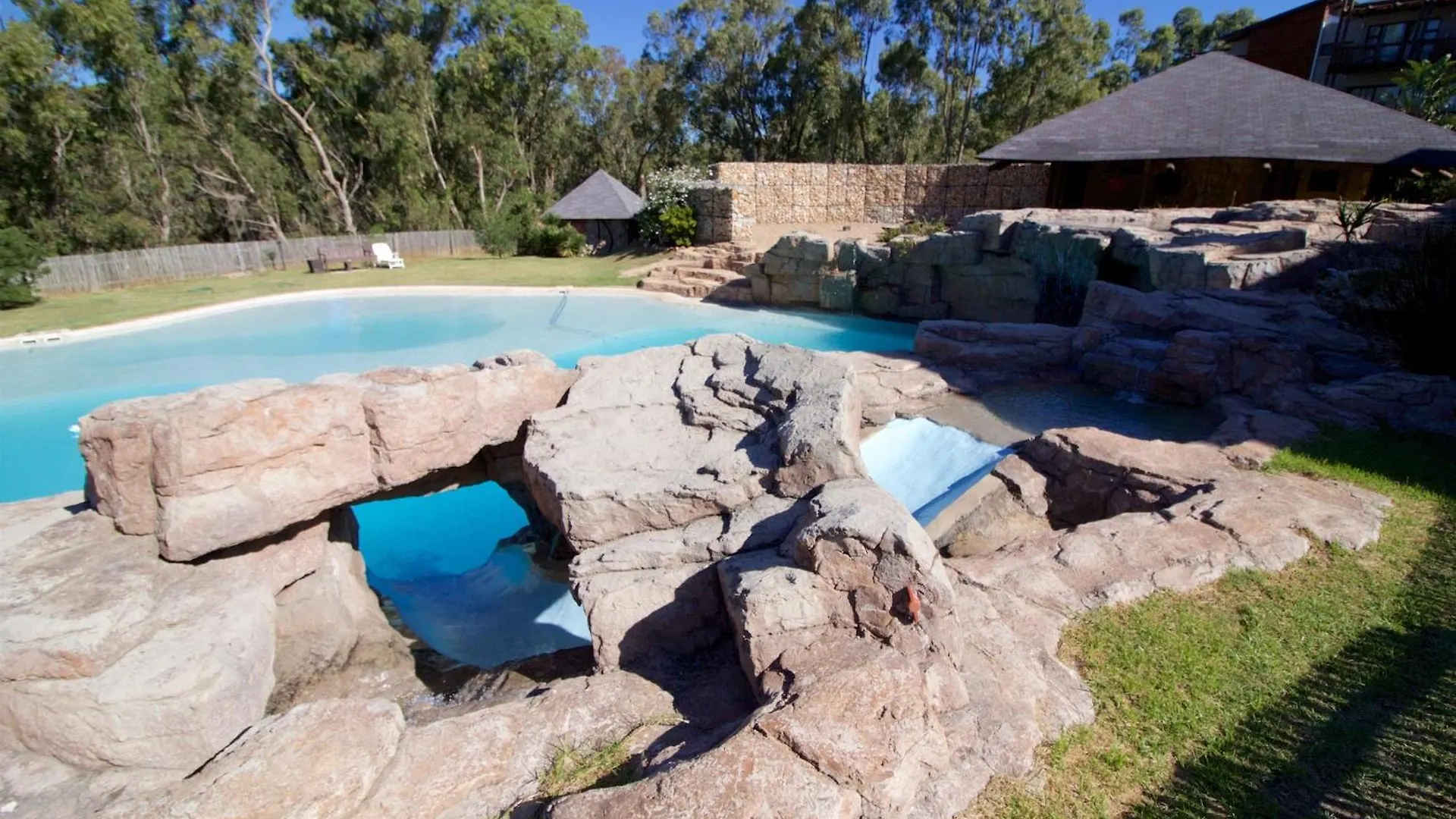 Apartment Amadada Leisure Village Humewood Summerstrand Port Elizabeth